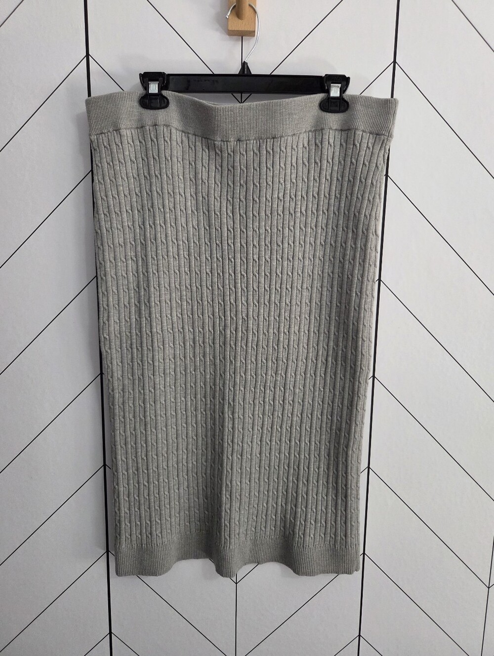 Anne Klein Grey Cable Knit Midi Pencil Skirt, Size XL